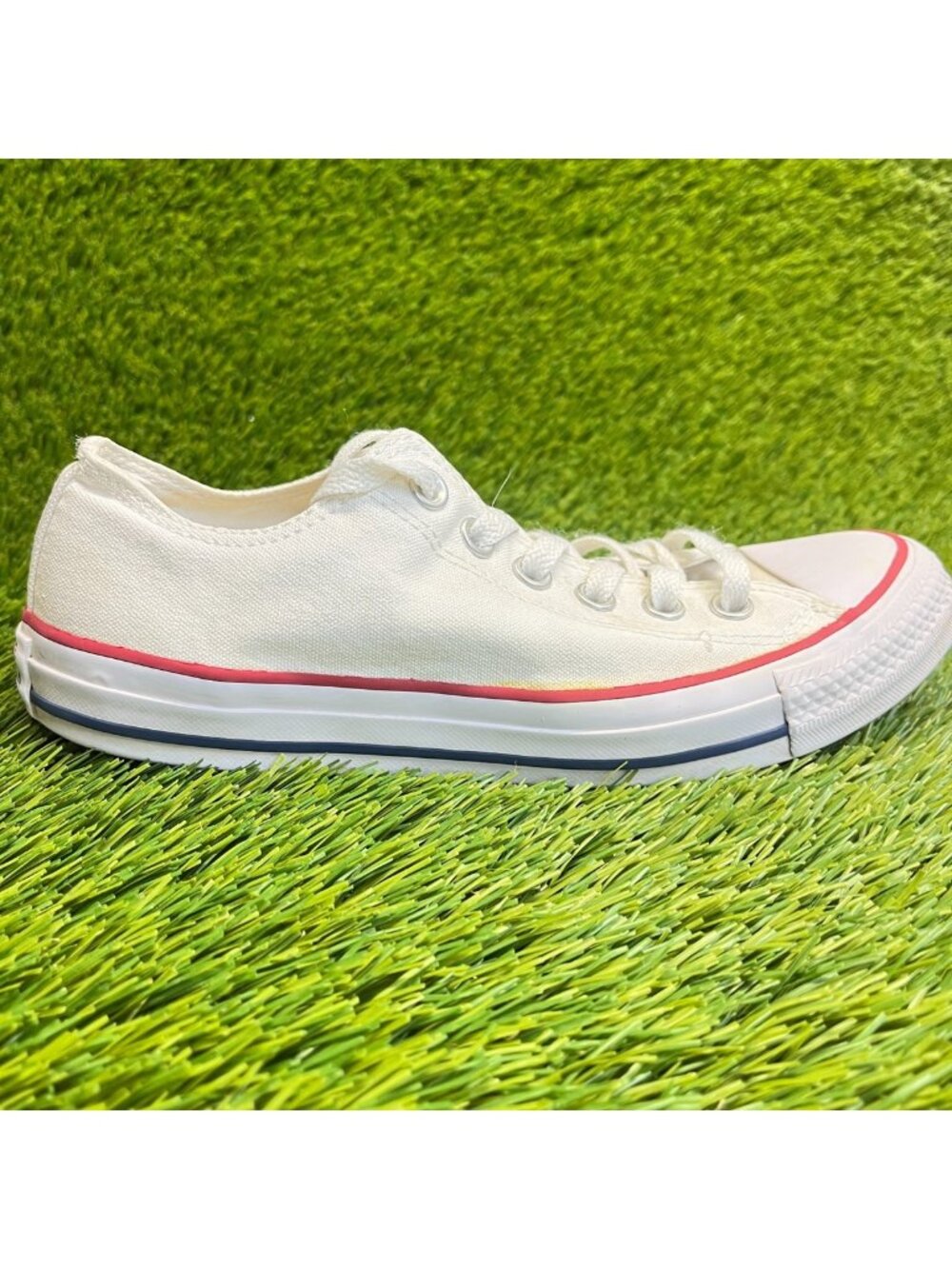 Converse Chuck Taylor All Star Womens Size 7 White Red Walking Shoes Sneakers
